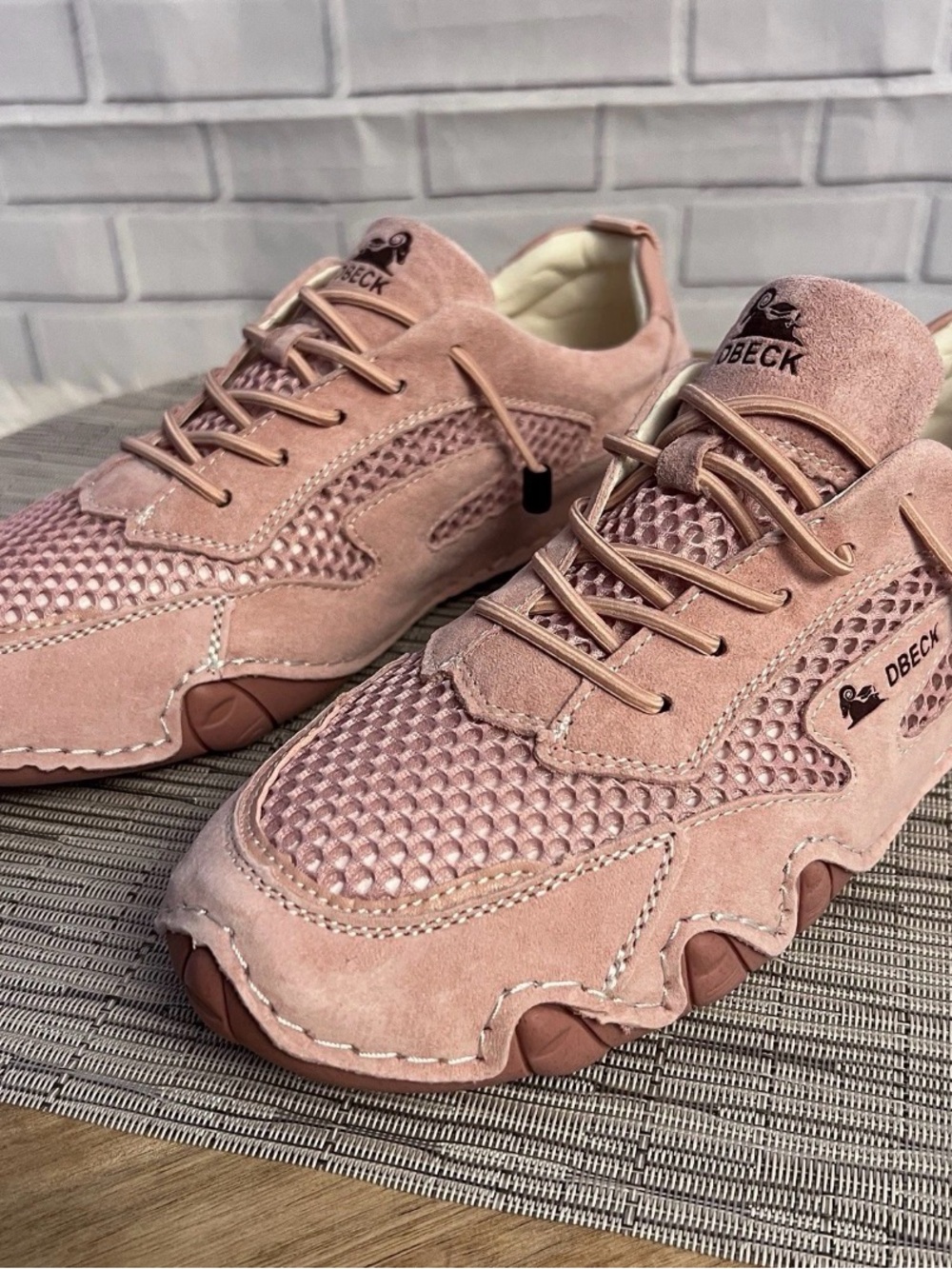 Dbeck Barefoot Shoes Pink Mauve Suede NEW Women's Sz 10-10.5